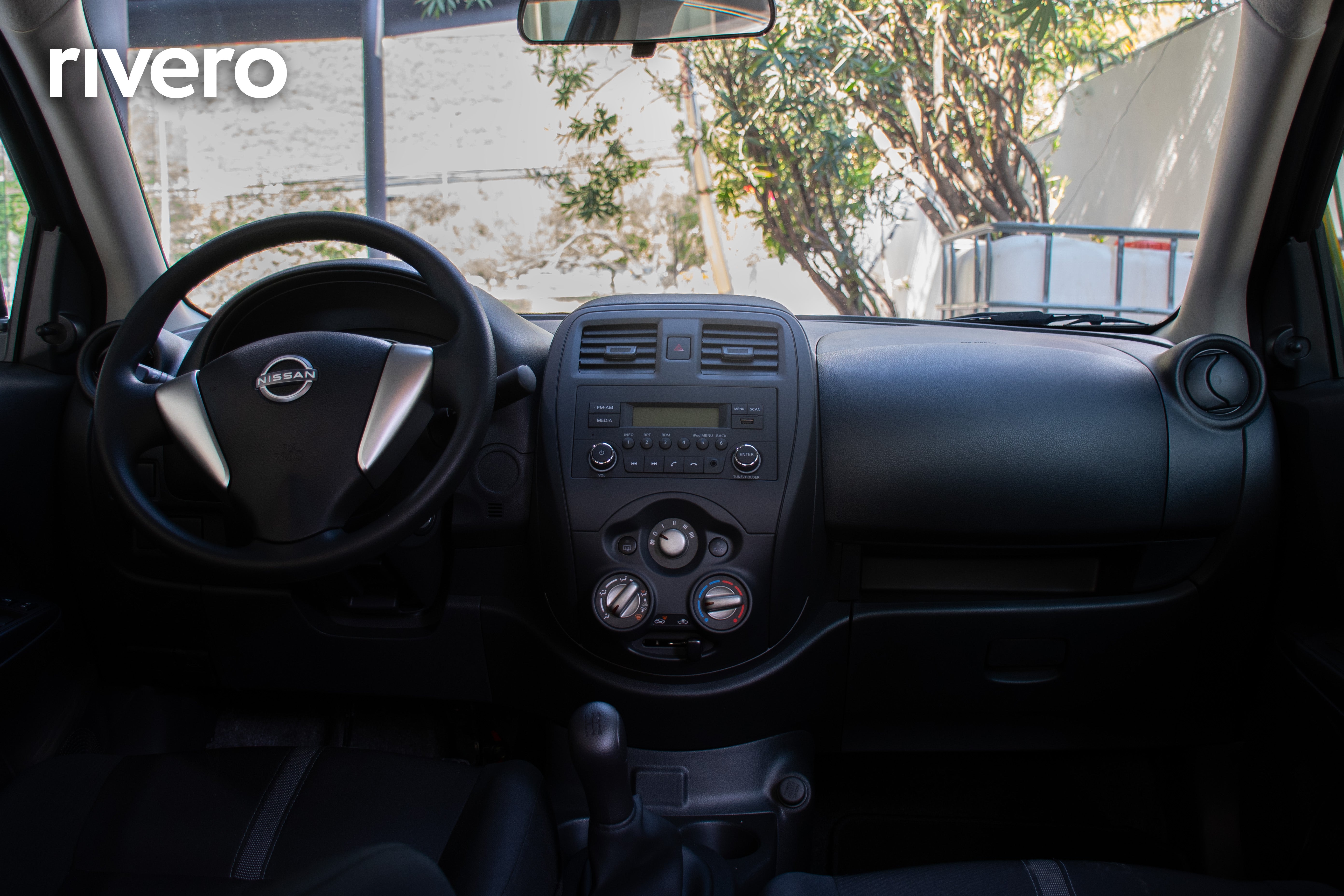 2025 Nissan V-DRIVE MT A/C Audio