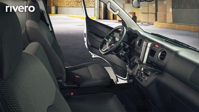 2025 Nissan URVAN 14 PASAJEROS AMPLIA AA