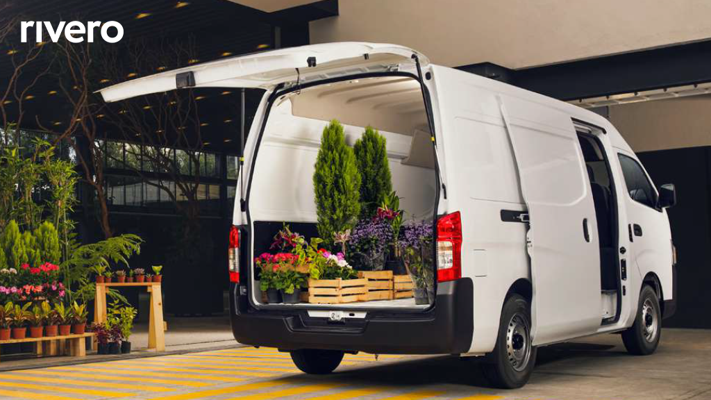 2026 Nissan URVAN PANEL AMPLIA AA