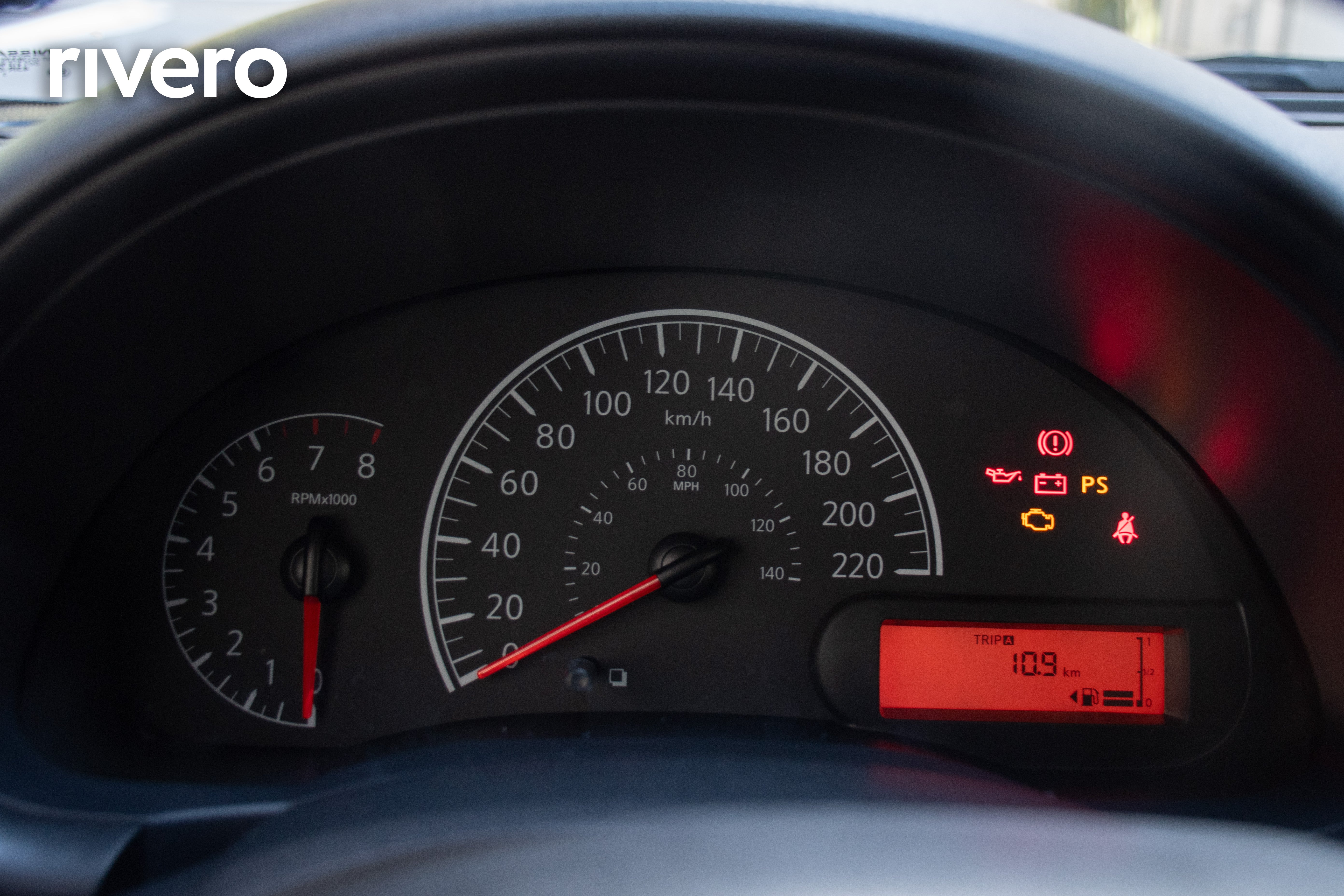 2025 Nissan V-DRIVE MT A/C Audio