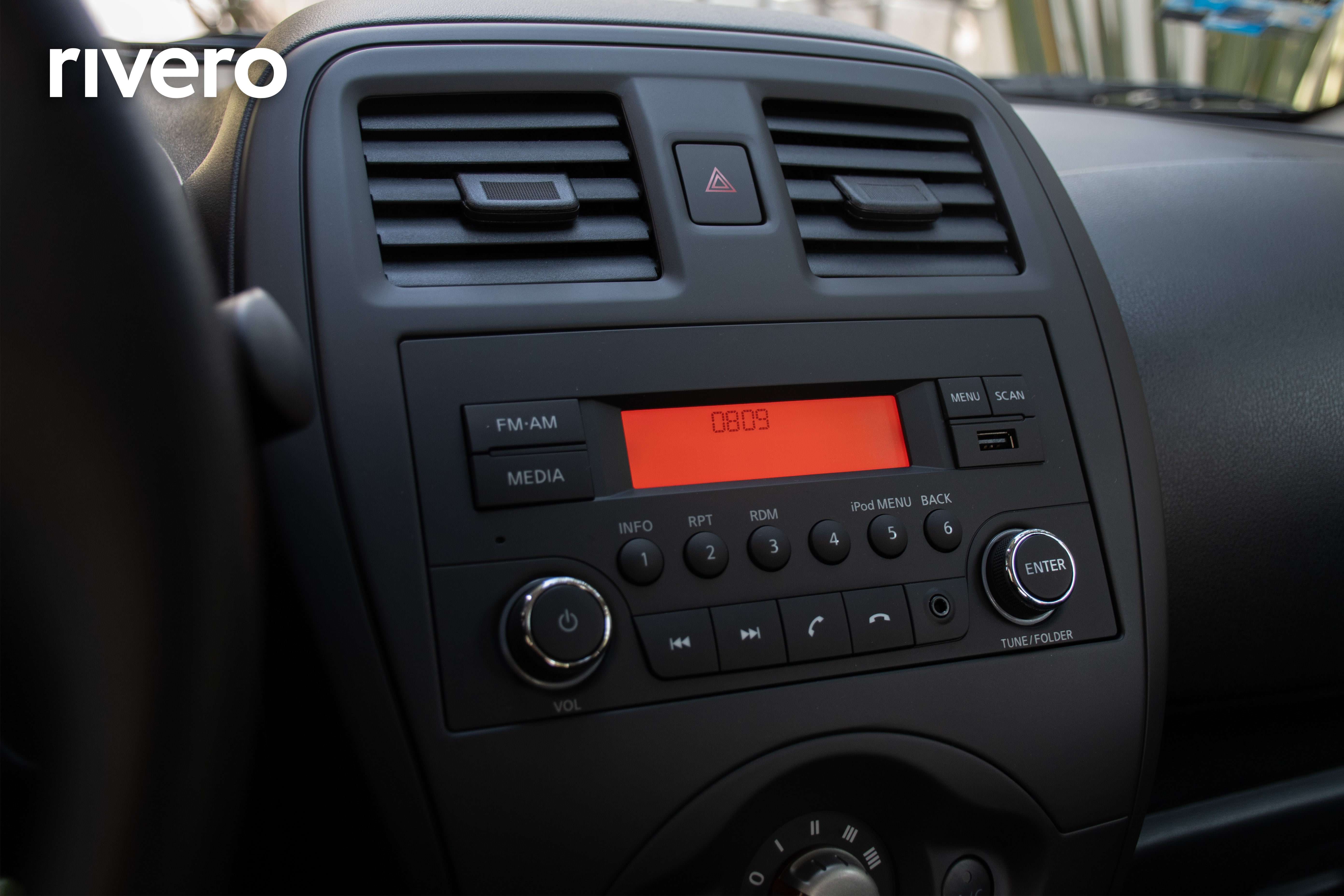 2025 Nissan V-DRIVE MT A/C Audio