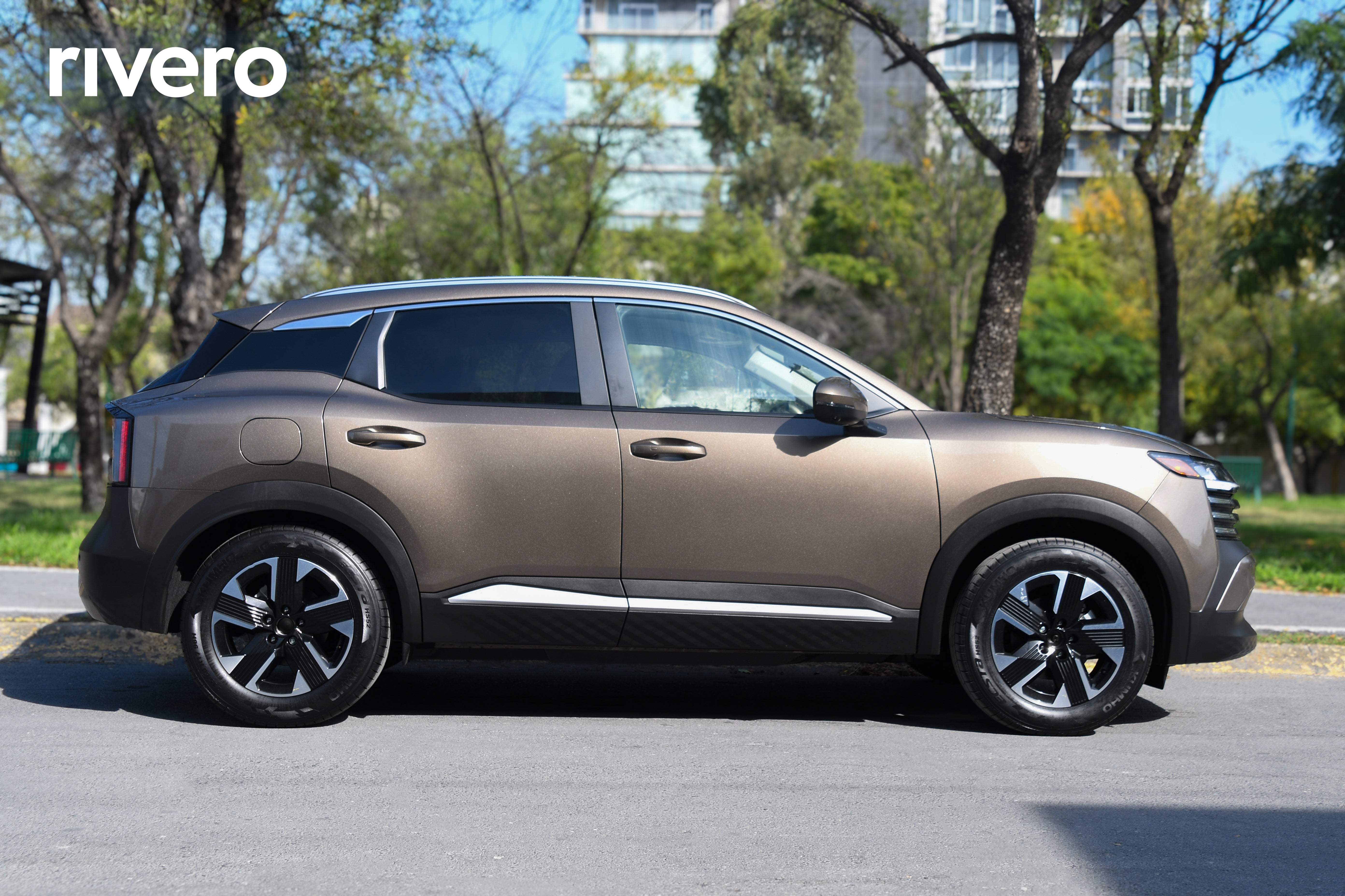 2026 Nissan KICKS EXCLUSIVE CVT