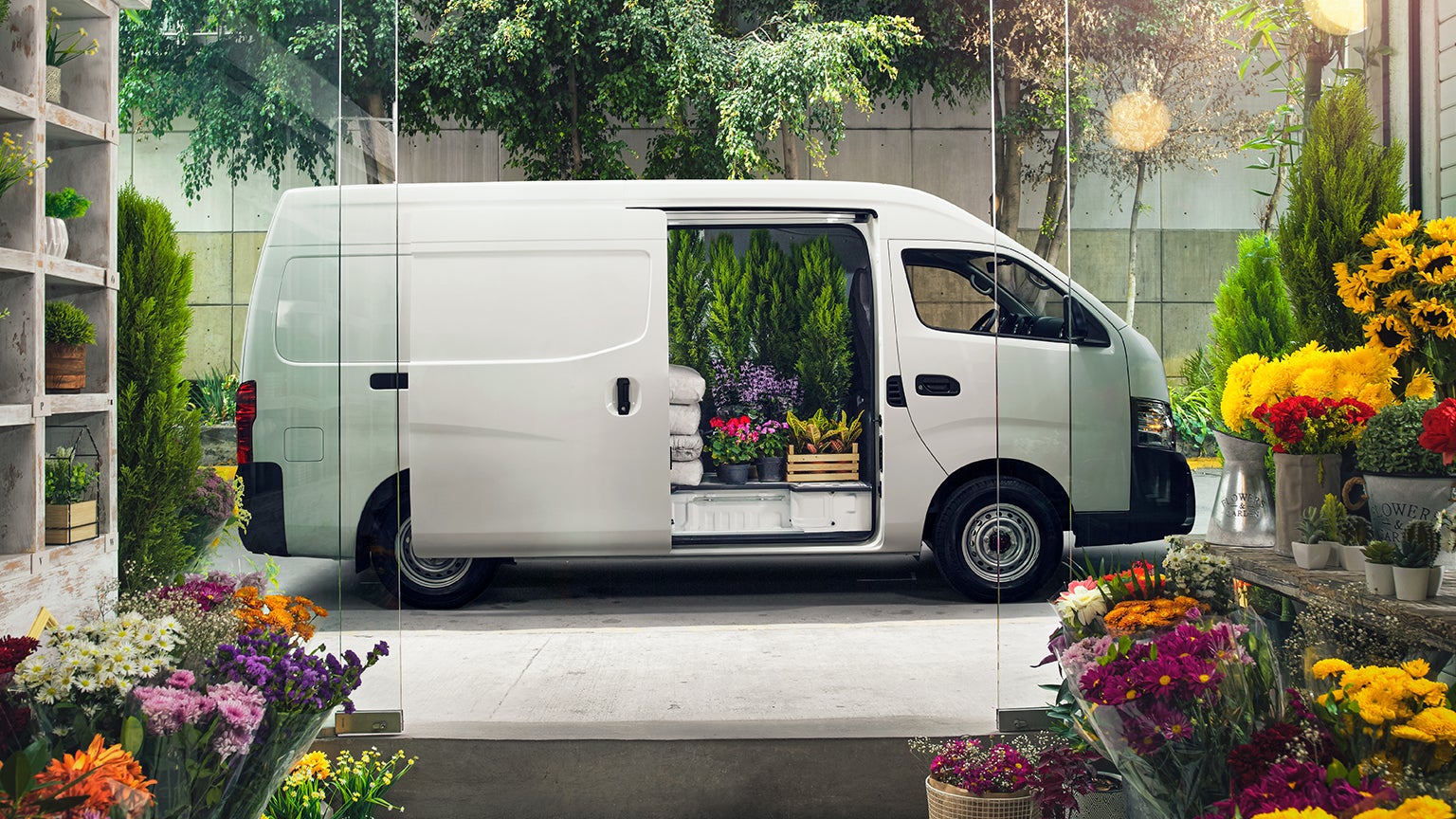 Nissan NV350 Exterior5